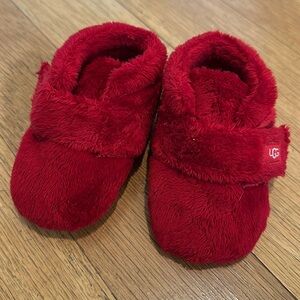 Dark Red Faux Fur Ugg Toddler Slippers - size 2/3